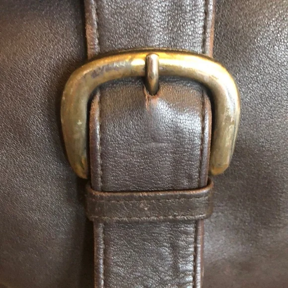 Classic Brown Leather Backpack with Adjustable Straps - Picture 3 of 5